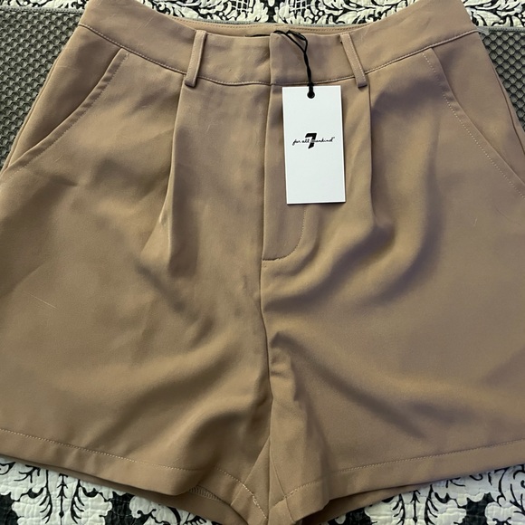 NWT 7 For all Mankind shorts S - Picture 1 of 4